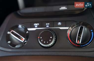 Хэтчбек Hyundai i20 2016 в 