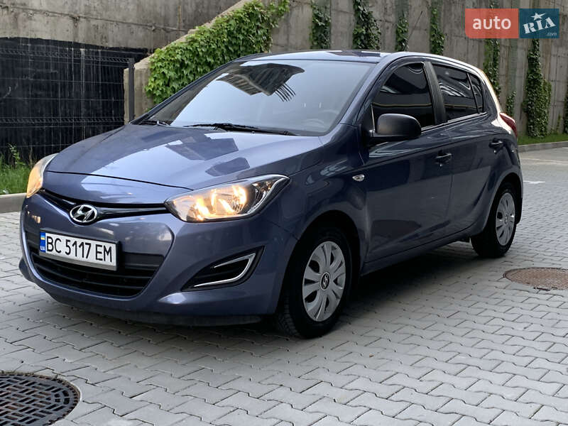 Хэтчбек Hyundai i20 2013 в Хмельницком