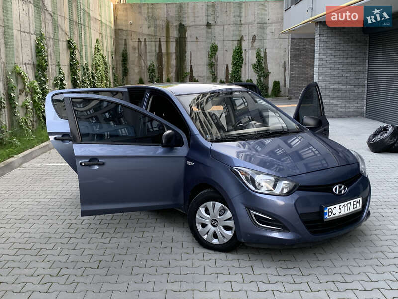 Хэтчбек Hyundai i20 2013 в Хмельницком