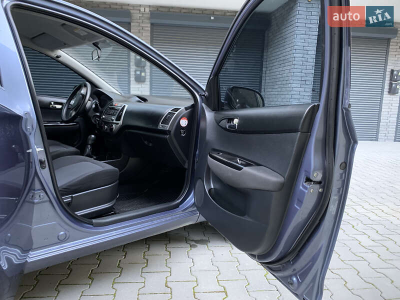 Хэтчбек Hyundai i20 2013 в Хмельницком