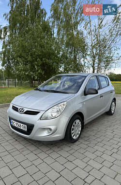 Хэтчбек Hyundai i20 2011 в Пустомытах