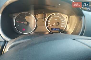 Хэтчбек Hyundai i20 2011 в 