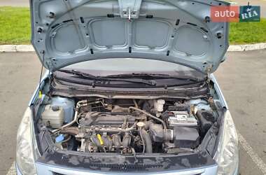 Хэтчбек Hyundai i20 2012 в 