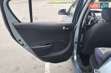 Хэтчбек Hyundai i20 2012 в 