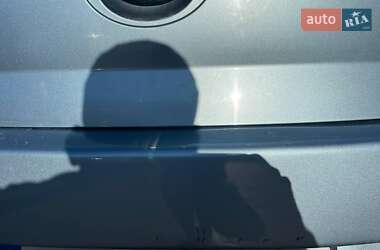 Хетчбек Hyundai i20 2008 в 