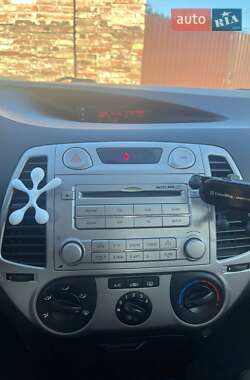 Хетчбек Hyundai i20 2008 в 