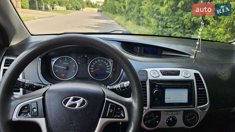 Хетчбек Hyundai i20 2012 в Рівному