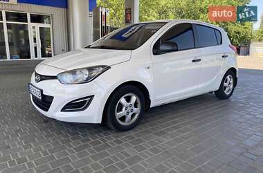 Хэтчбек Hyundai i20 2012 в Николаеве