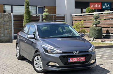Хэтчбек Hyundai i20 2018 в 