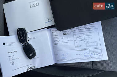 Хэтчбек Hyundai i20 2018 в 