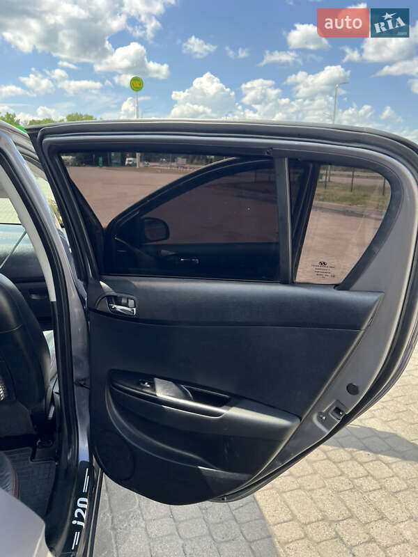 Хэтчбек Hyundai i20 2009 в Бродах