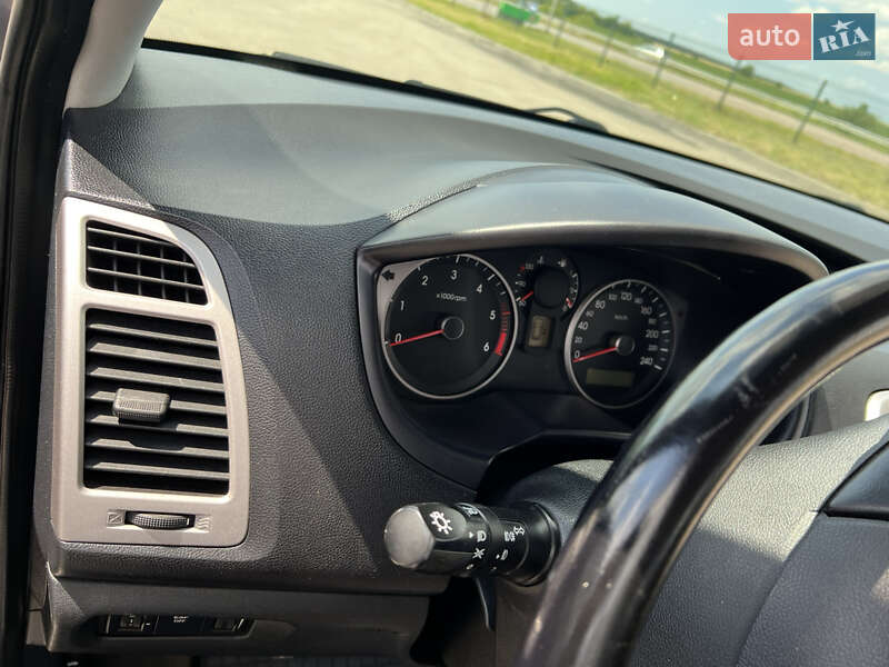 Хэтчбек Hyundai i20 2009 в Бродах