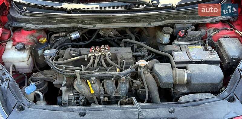 Хэтчбек Hyundai i20 2012 в Сумах