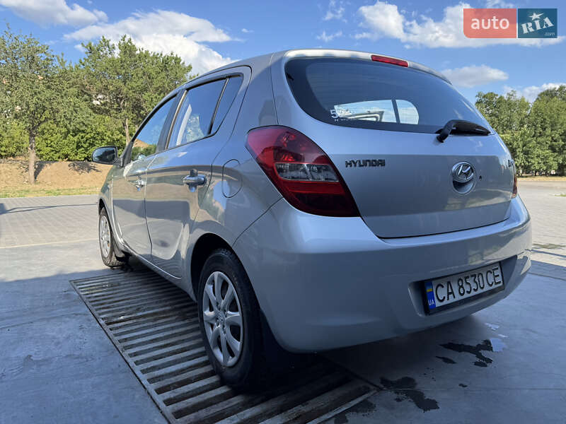 Хетчбек Hyundai i20 2012 в Черкасах
