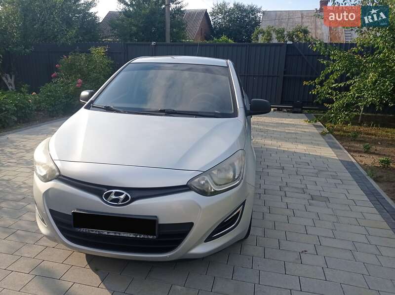 Хетчбек Hyundai i20 2014 в Луцьку