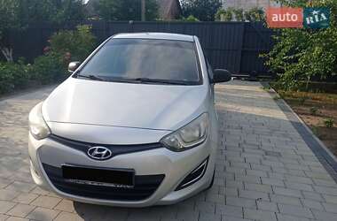 Хэтчбек Hyundai i20 2014 в 