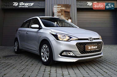 Хэтчбек Hyundai i20 2016 в 