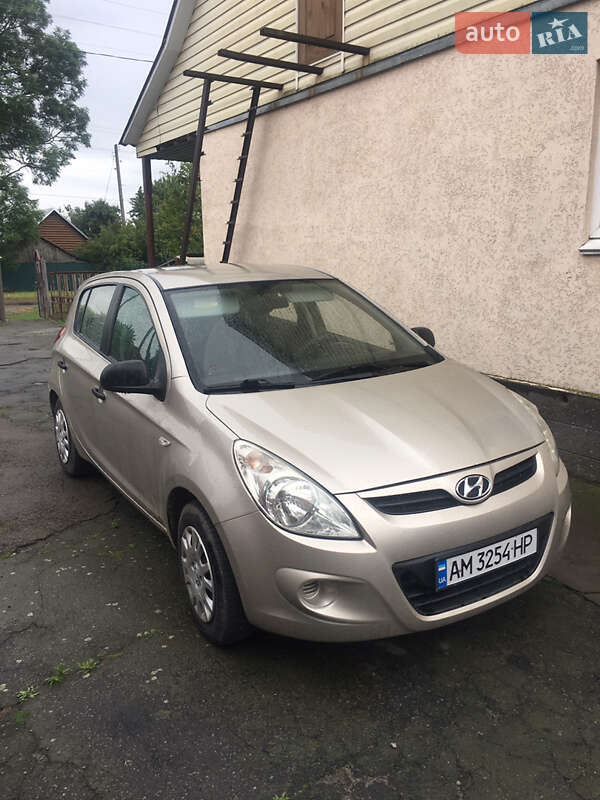 Hyundai i20 2011