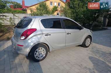 Хэтчбек Hyundai i20 2014 в 