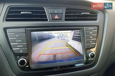 Хэтчбек Hyundai i20 2016 в 