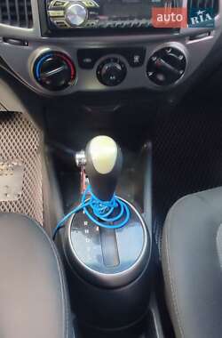 Хэтчбек Hyundai i20 2013 в 