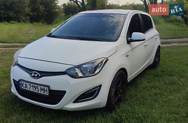 Хэтчбек Hyundai i20 2013 в 