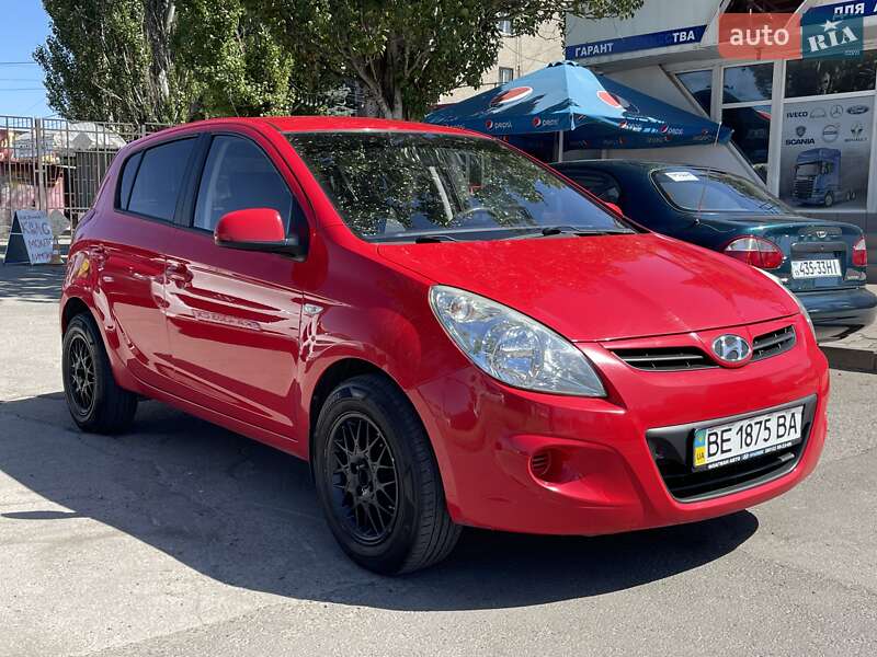 Хэтчбек Hyundai i20 2011 в Николаеве