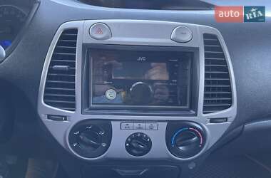 Хэтчбек Hyundai i20 2011 в 