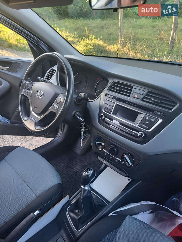Хэтчбек Hyundai i20 2016 в Мукачево фото 7 Хэтчбек Hyundai i20 2016 в Мукачево