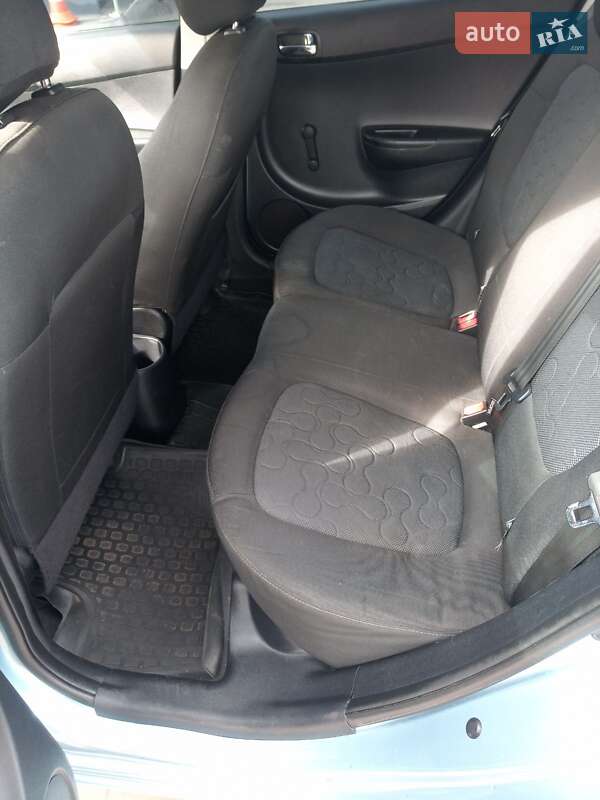 Хэтчбек Hyundai i20 2011 в Киеве