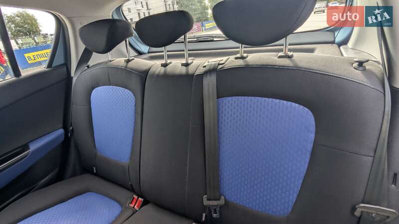 Хэтчбек Hyundai i20 2010 в Тернополе