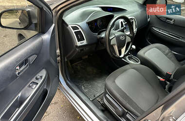 Хэтчбек Hyundai i20 2014 в 