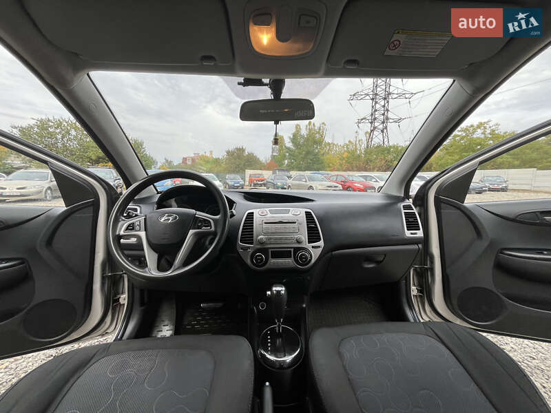 Хэтчбек Hyundai i20 2011 в Харькове