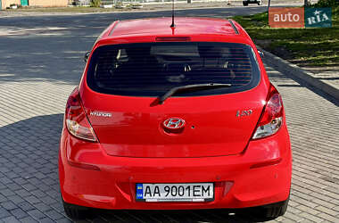 Хэтчбек Hyundai i20 2014 в 