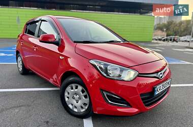 Хэтчбек Hyundai i20 2014 в 