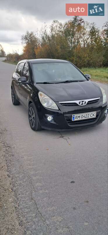 Хетчбек Hyundai i20 2011 в Звягелі