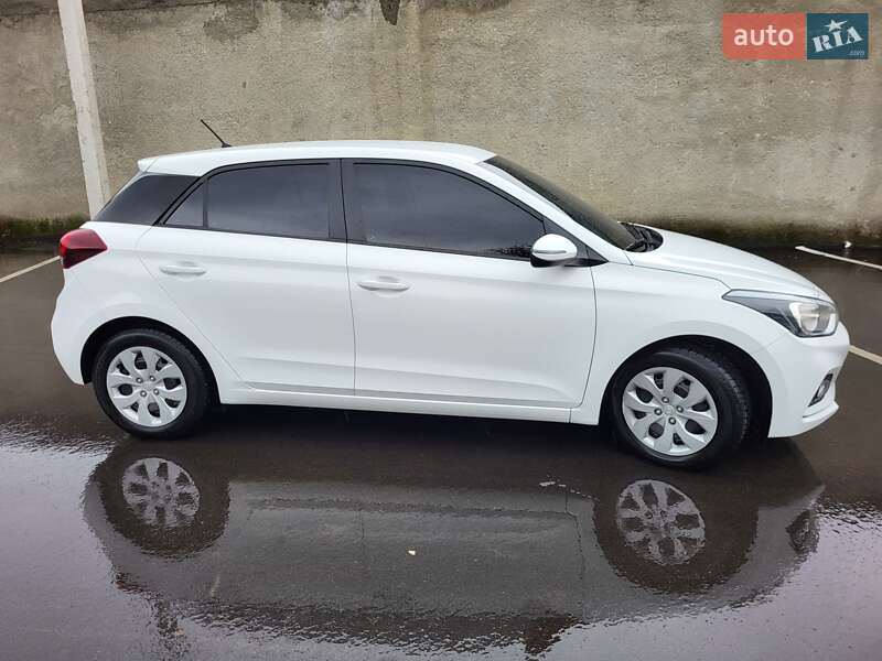 Хэтчбек Hyundai i20 2019 в Ужгороде фото 3 Хэтчбек Hyundai i20 2019 в Ужгороде