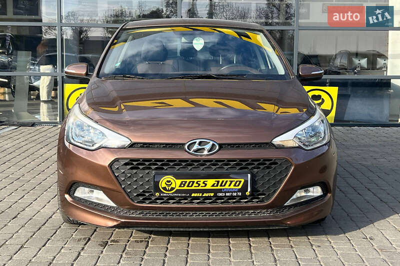 Хэтчбек Hyundai i20 2016 в Ивано-Франковске фото 2 Хэтчбек Hyundai i20 2016 в Ивано-Франковске