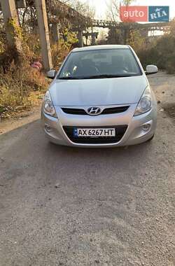Хетчбек Hyundai i20 2010 в Харкові