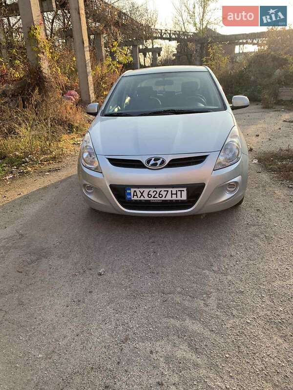 Хетчбек Hyundai i20 2010 в Харкові фото Хетчбек Hyundai i20 2010 в Харкові