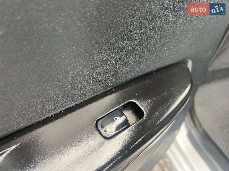 Хэтчбек Hyundai i20 2011 в Львове