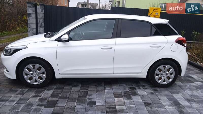Хетчбек Hyundai i20 2016 в Хмельницькому фото 4 Хетчбек Hyundai i20 2016 в Хмельницькому