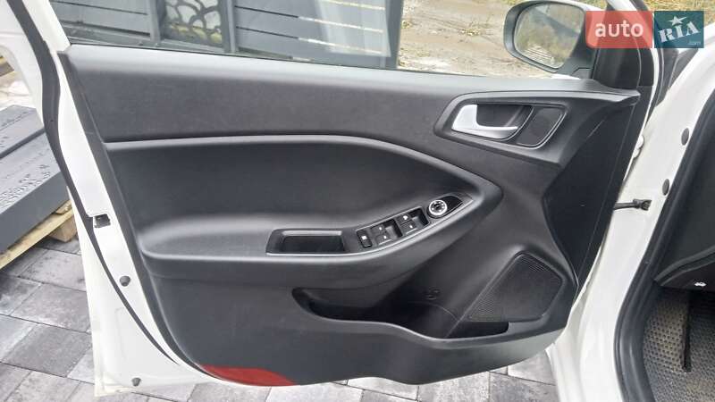 Хетчбек Hyundai i20 2016 в Хмельницькому фото 23 Хетчбек Hyundai i20 2016 в Хмельницькому