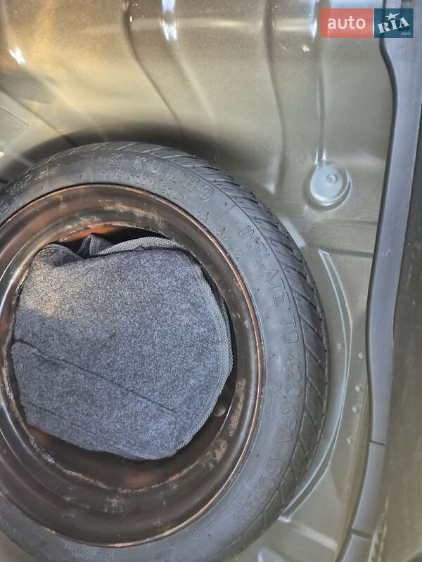 Хэтчбек Hyundai i20 2013 в Ровно фото 30 Хэтчбек Hyundai i20 2013 в Ровно