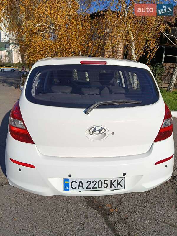 Хетчбек Hyundai i20 2013 в Одесі фото 11 Хетчбек Hyundai i20 2013 в Одесі