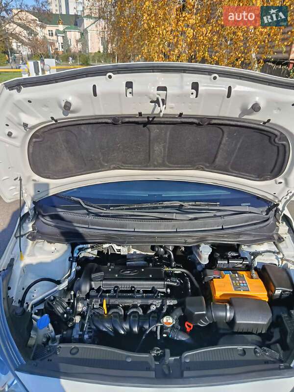Хетчбек Hyundai i20 2013 в Одесі фото 29 Хетчбек Hyundai i20 2013 в Одесі