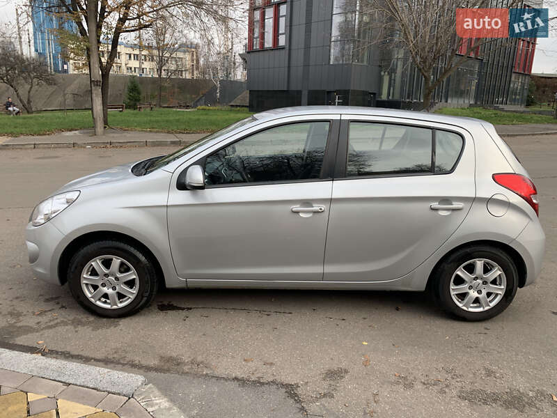 Хетчбек Hyundai i20 2011 в Києві