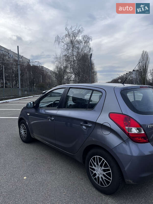 Хетчбек Hyundai i20 2008 в Харкові