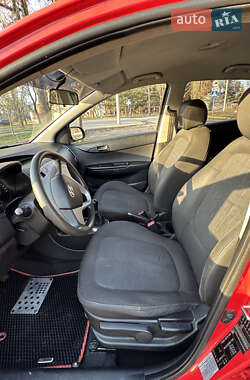Хетчбек Hyundai i20 2011 в Миколаєві
