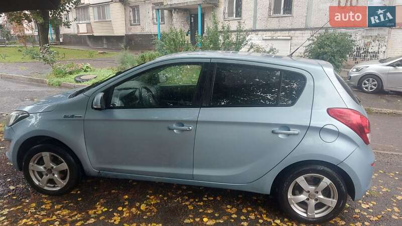 Хэтчбек Hyundai i20 2013 в Запорожье